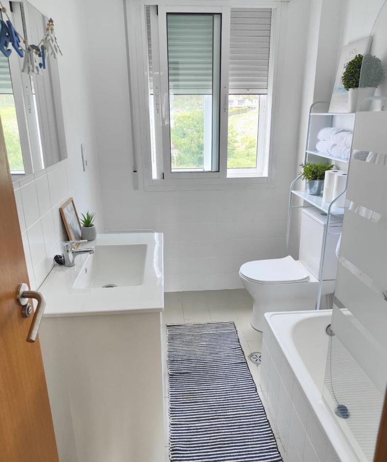 Lourido Playa Apartment Понтеведра Екстериор снимка